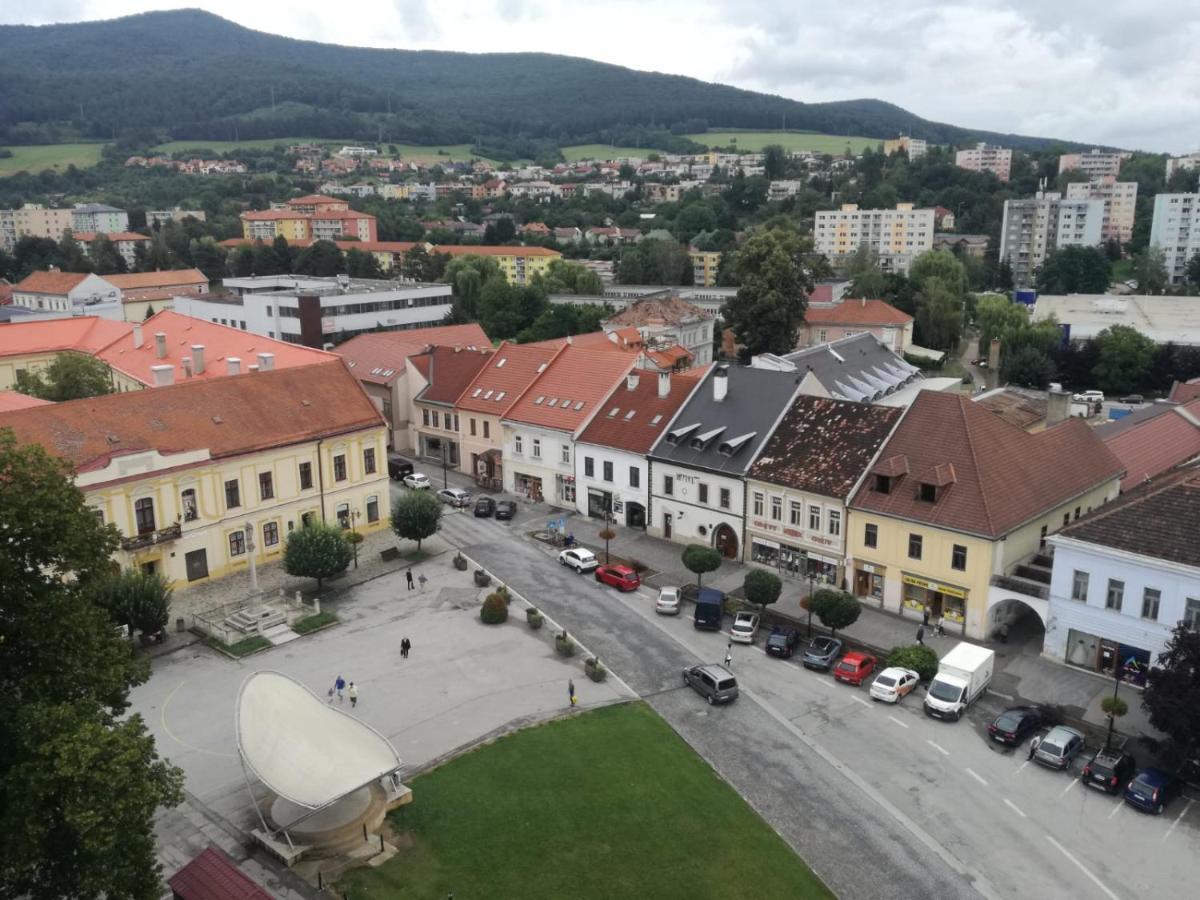 Hotel Cierny Orol Rožňava Zewnętrze zdjęcie