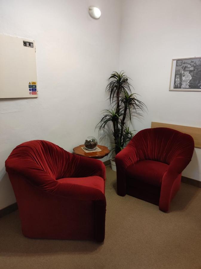 Hotel Cierny Orol Rožňava Zewnętrze zdjęcie
