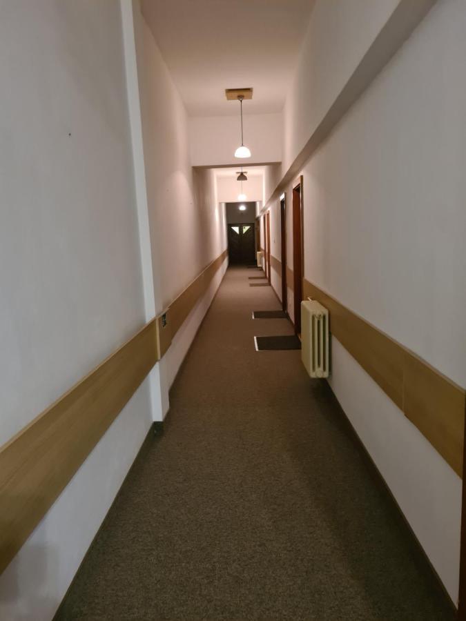 Hotel Cierny Orol Rožňava Zewnętrze zdjęcie