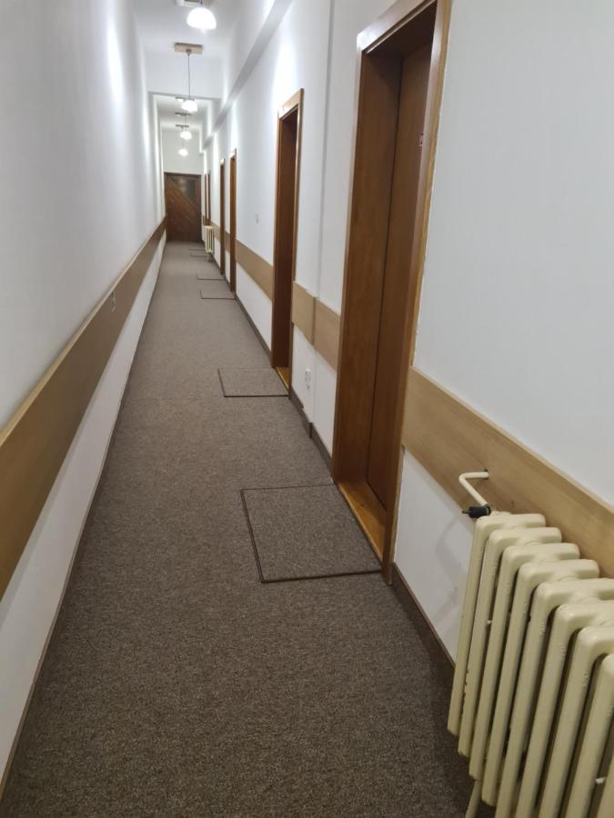 Hotel Cierny Orol Rožňava Zewnętrze zdjęcie